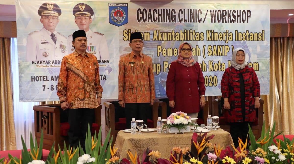Wali Kota Mataram membuka Workshop SAKIP